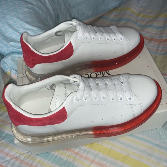 Alexander Mcqueens - Picture 2 of 4